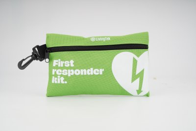 LivingTek AED rinkinys – pagalbinė pirmosios pagalbos priemonių kuprinė šalia defibriliatoriaus